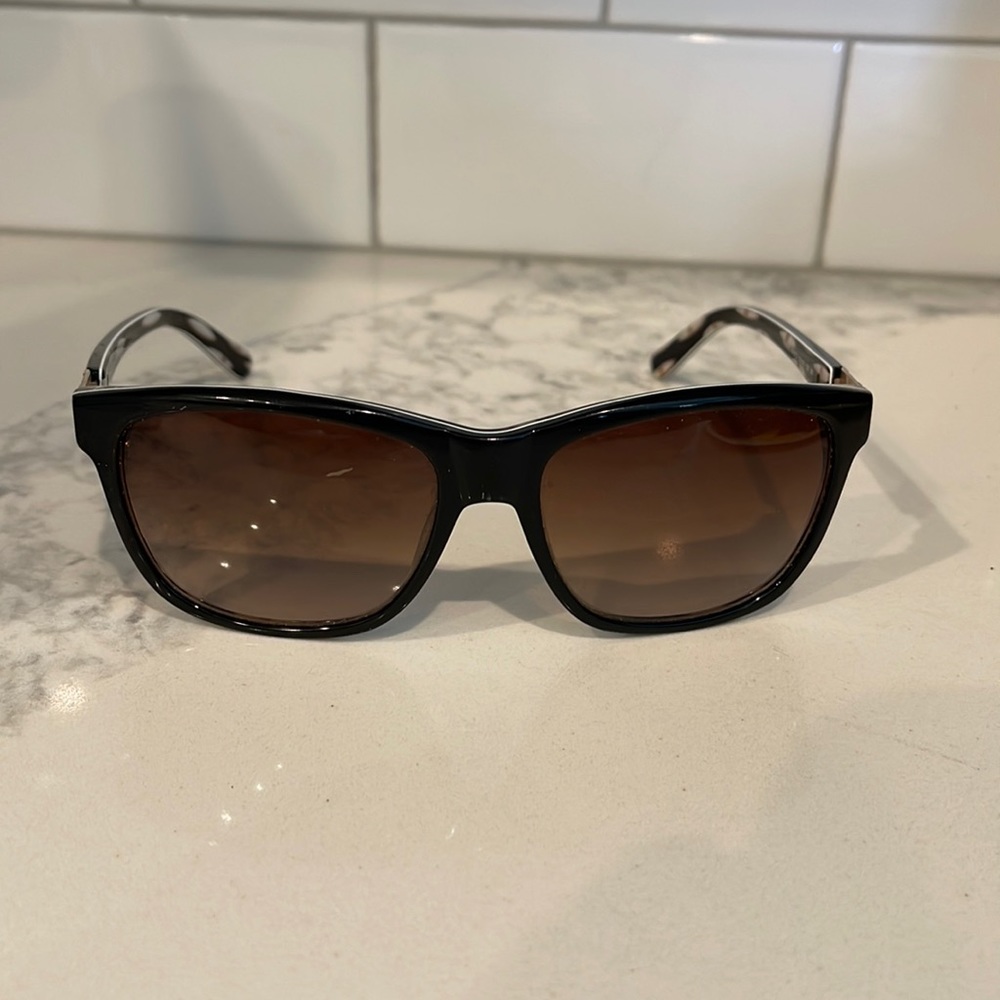 Black Tory Burch Sunglasses